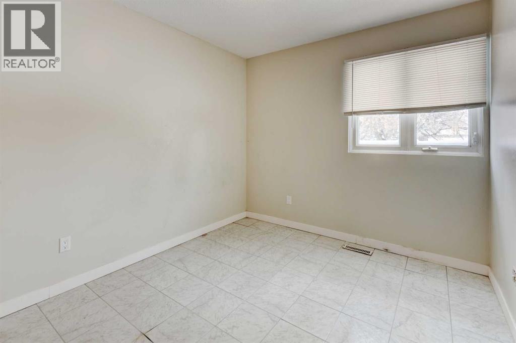 1071 Maitland Drive NE, Calgary, Alberta  T2A 5K1 - Photo 14 - A2301895