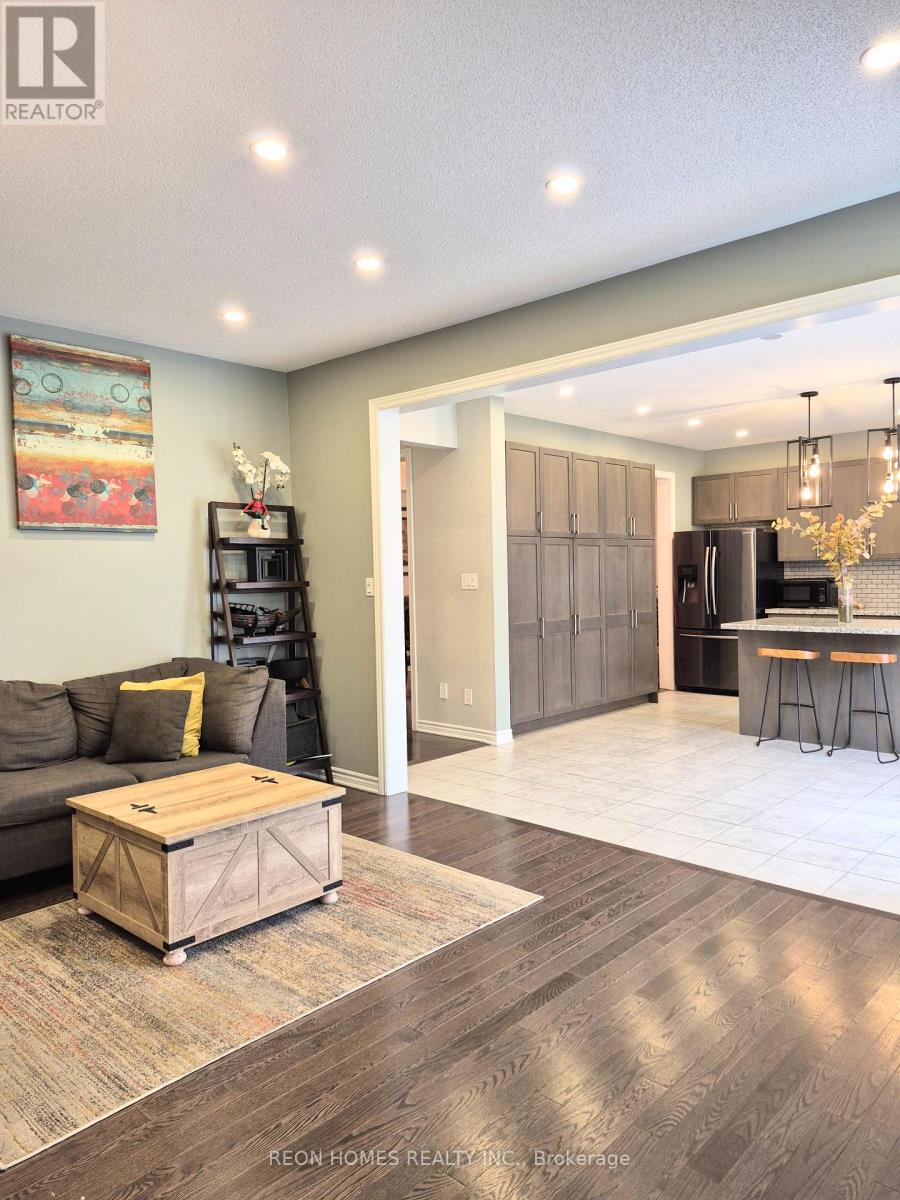 2142 Saffron Drive, Pickering, Ontario  L1X 0E2 - Photo 17 - E13025434