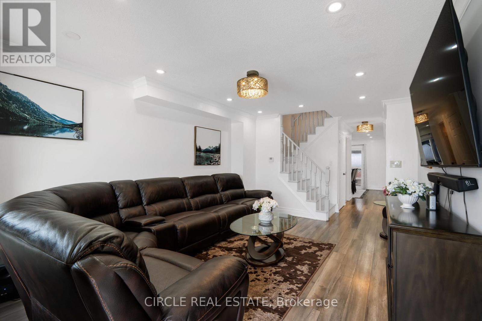 64 Lampman Crescent, Thorold, Ontario  L2V 4K7 - Photo 5 - X13025896