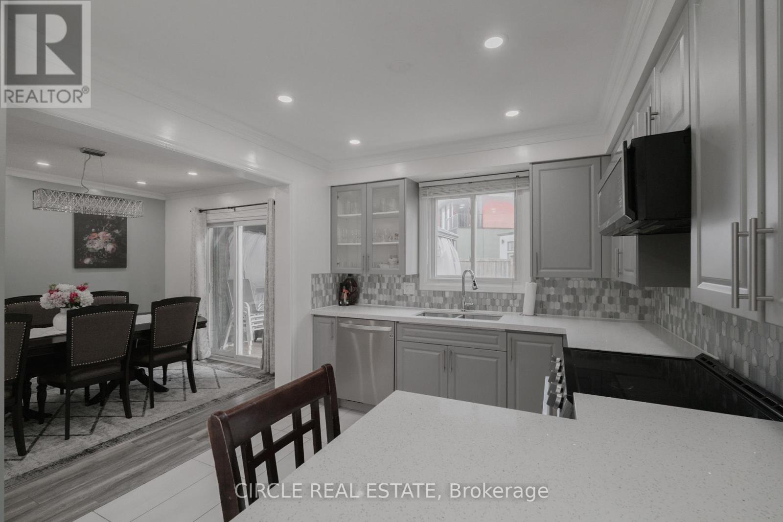 64 Lampman Crescent, Thorold, Ontario  L2V 4K7 - Photo 9 - X13025896