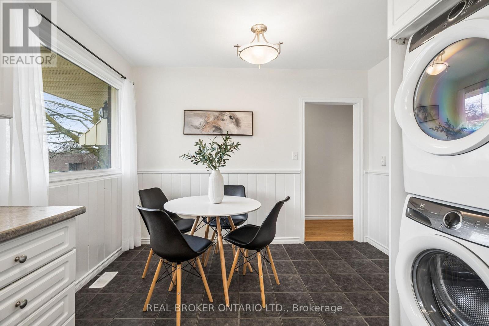 23 Knightswood Boulevard, Guelph (General Hospital), Ontario  N1E 3W3 - Photo 12 - X13025974