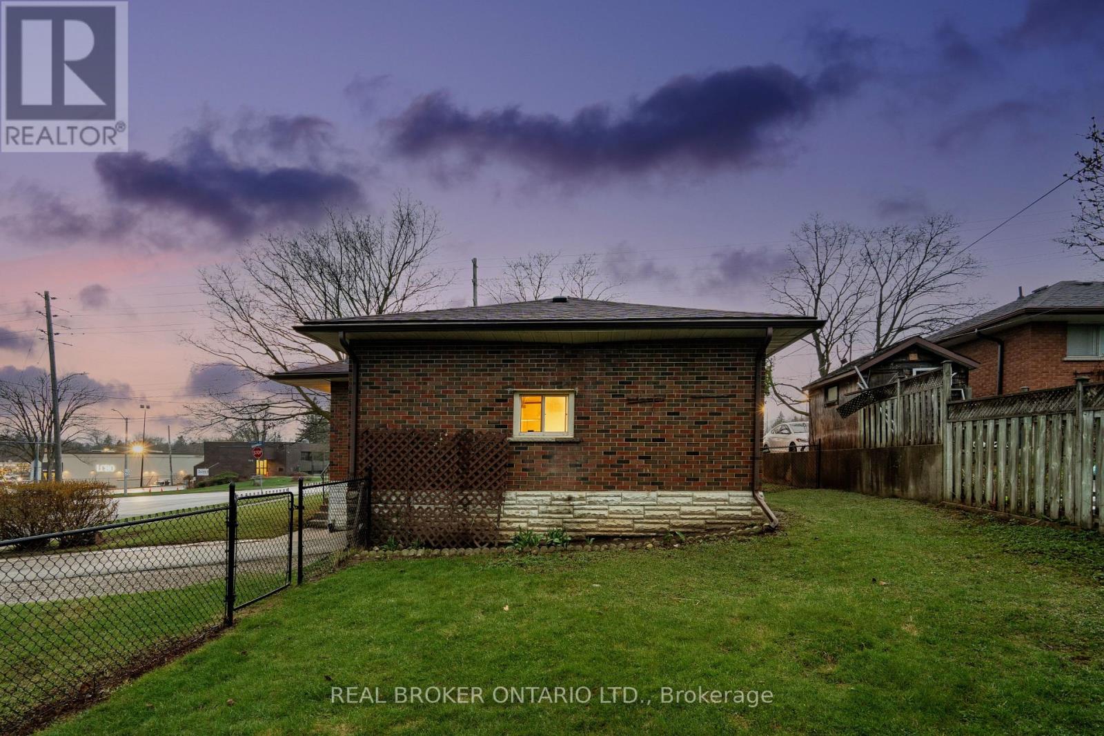 23 Knightswood Boulevard, Guelph (General Hospital), Ontario  N1E 3W3 - Photo 26 - X13025974