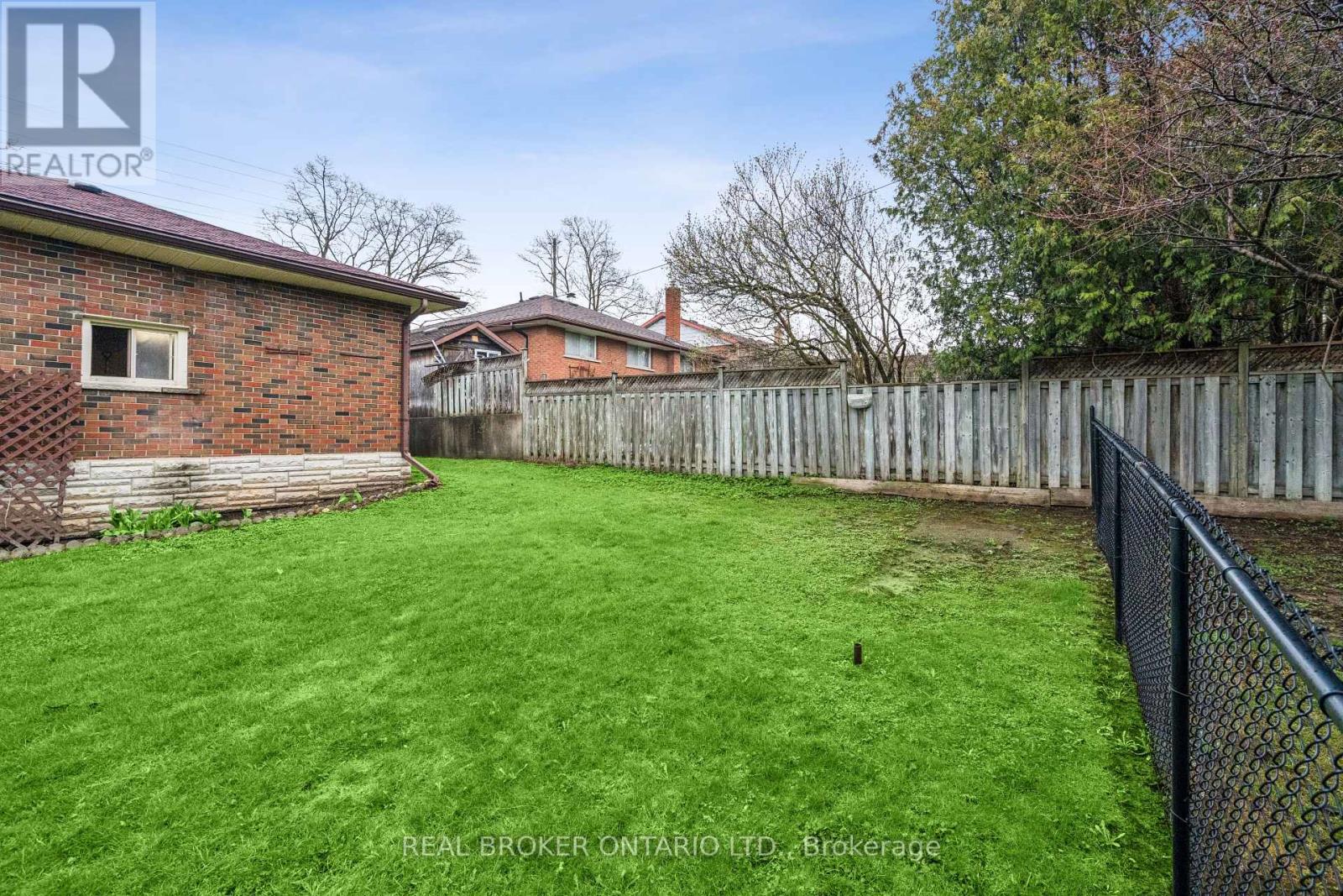 23 Knightswood Boulevard, Guelph (General Hospital), Ontario  N1E 3W3 - Photo 28 - X13025974