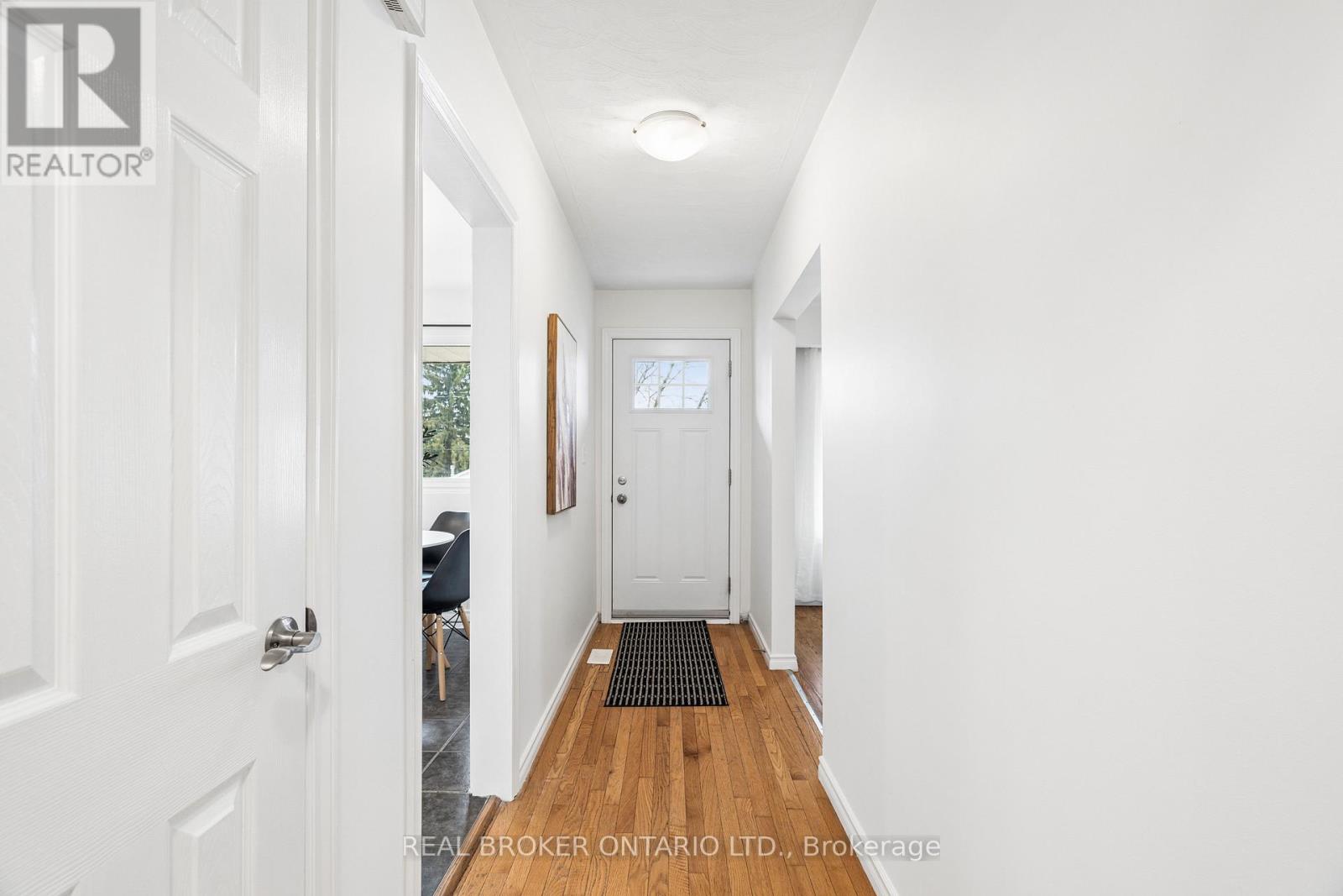 23 Knightswood Boulevard, Guelph (General Hospital), Ontario  N1E 3W3 - Photo 5 - X13025974