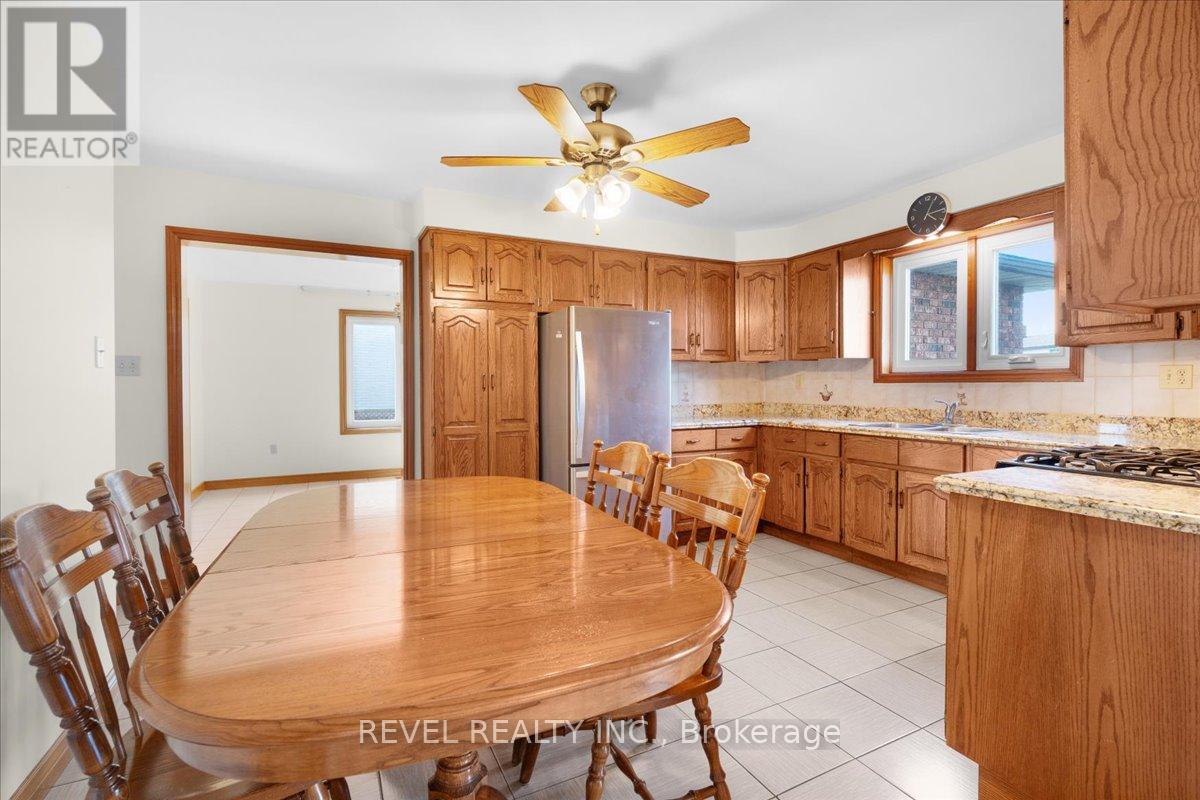 18 Marcel Place, Hamilton, Ontario  L9B 1W3 - Photo 11 - X13025994