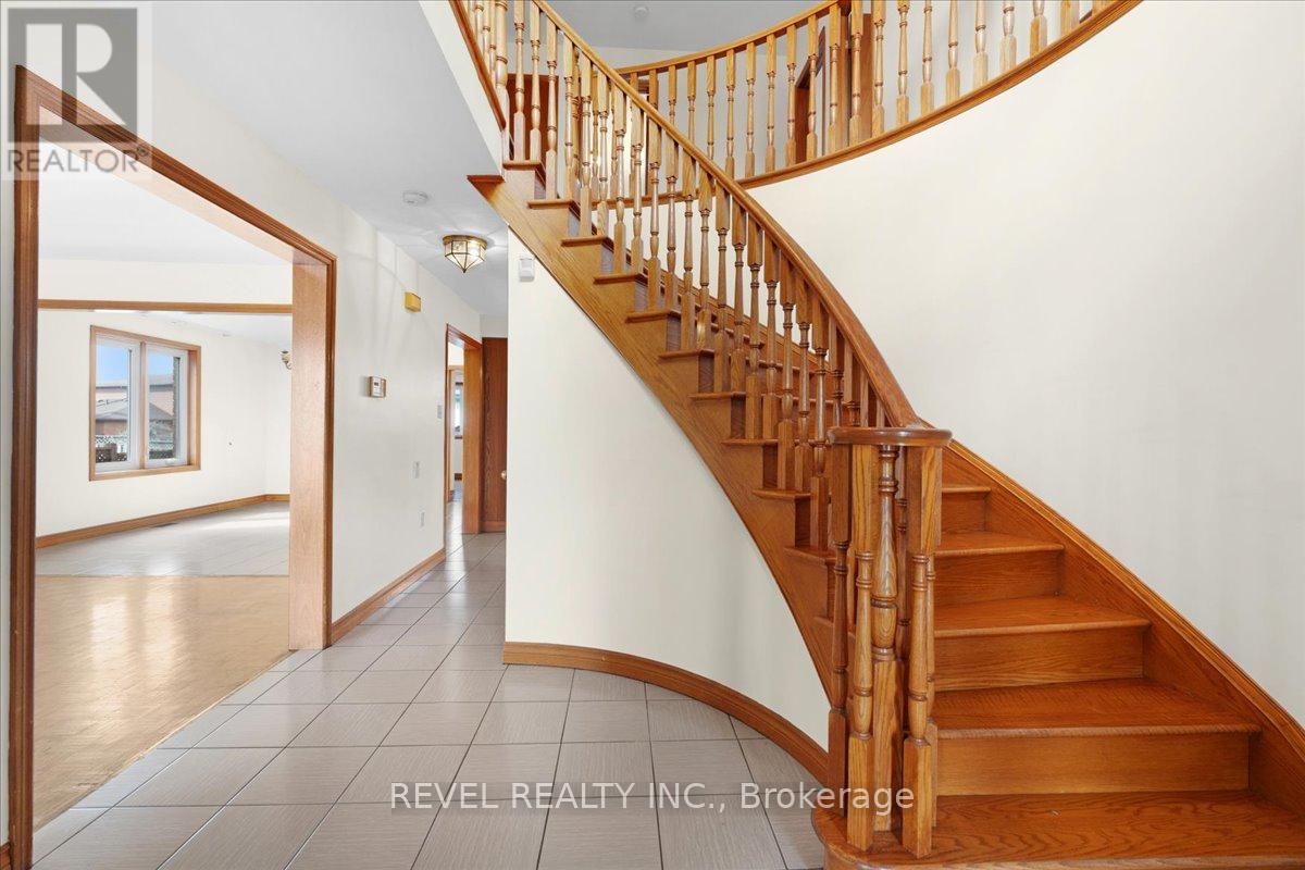 18 Marcel Place, Hamilton, Ontario  L9B 1W3 - Photo 16 - X13025994