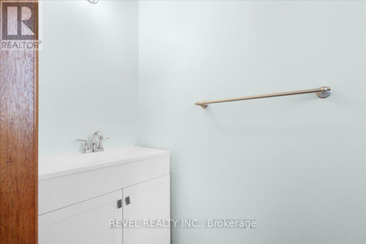 18 Marcel Place, Hamilton, Ontario  L9B 1W3 - Photo 20 - X13025994