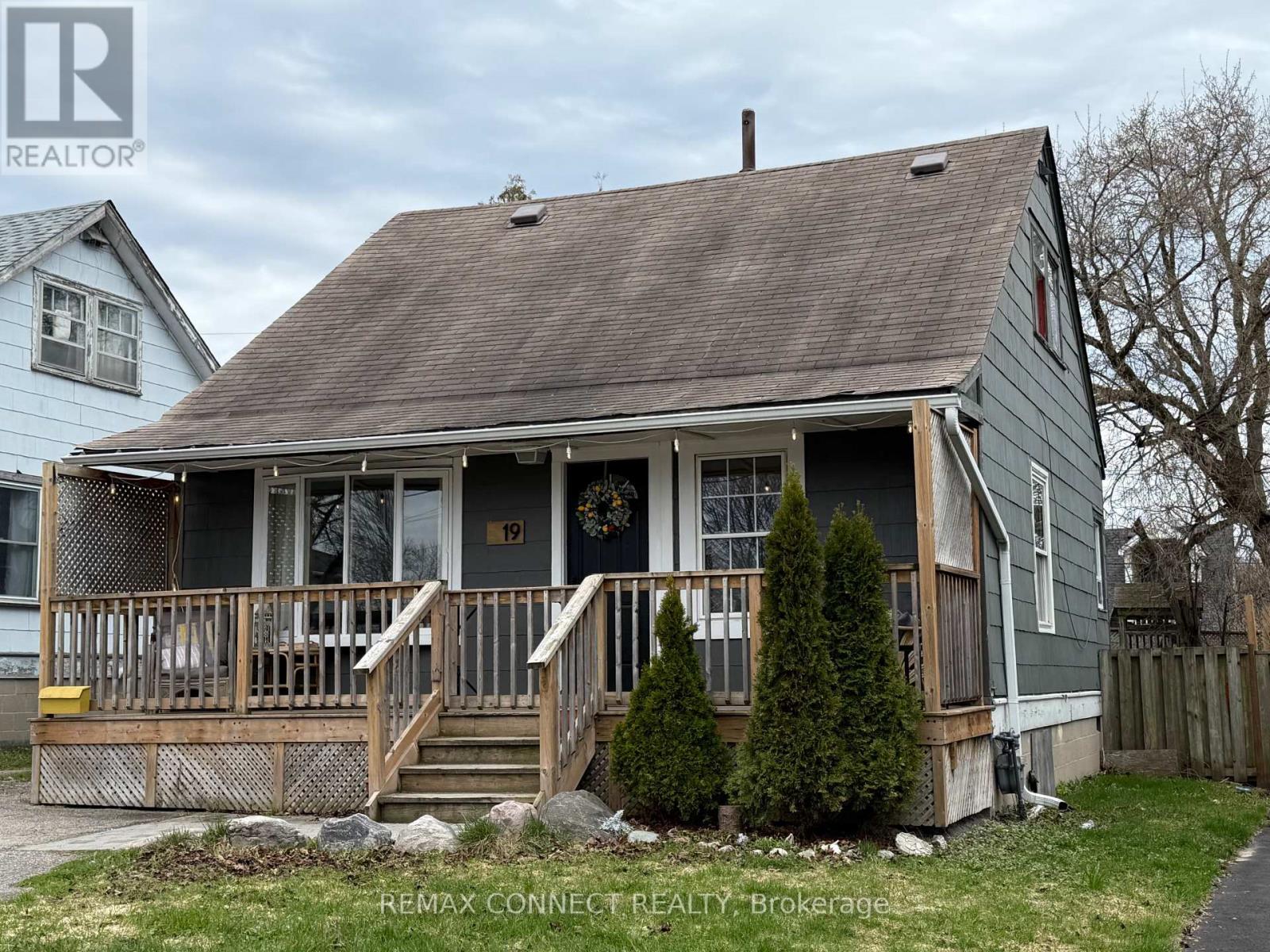 19 Ontario Street, Ajax, Ontario  L1S 1T4 - Photo 2 - E12966324