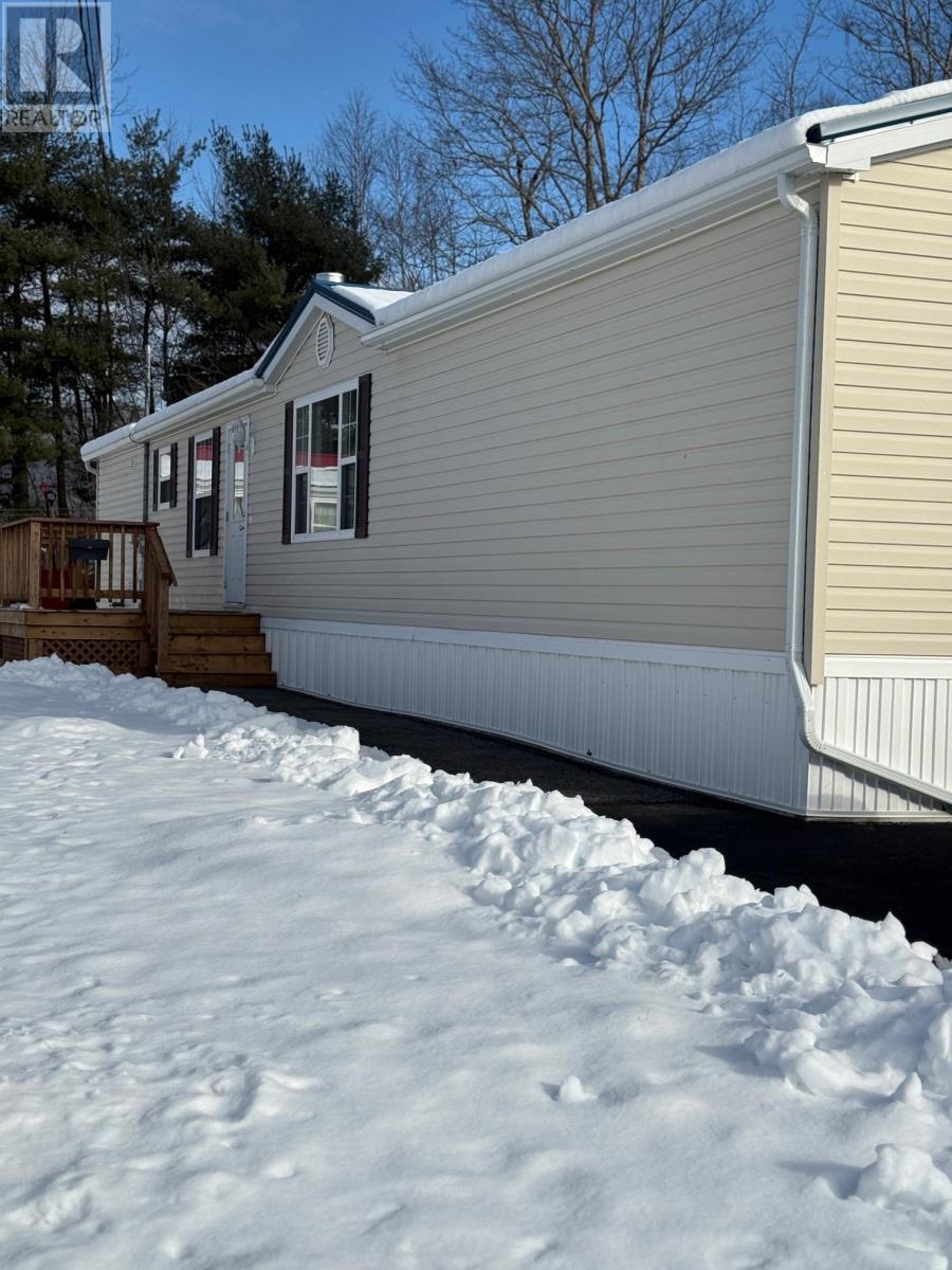 174 Sherbrooke Avenue, Bridgewater, Nova Scotia  B4V 4G1 - Photo 1 - 202601316