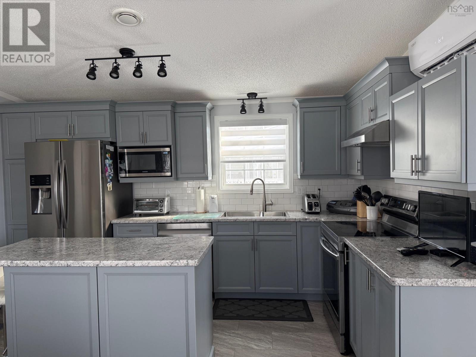 174 Sherbrooke Avenue, Bridgewater, Nova Scotia  B4V 4G1 - Photo 5 - 202601316