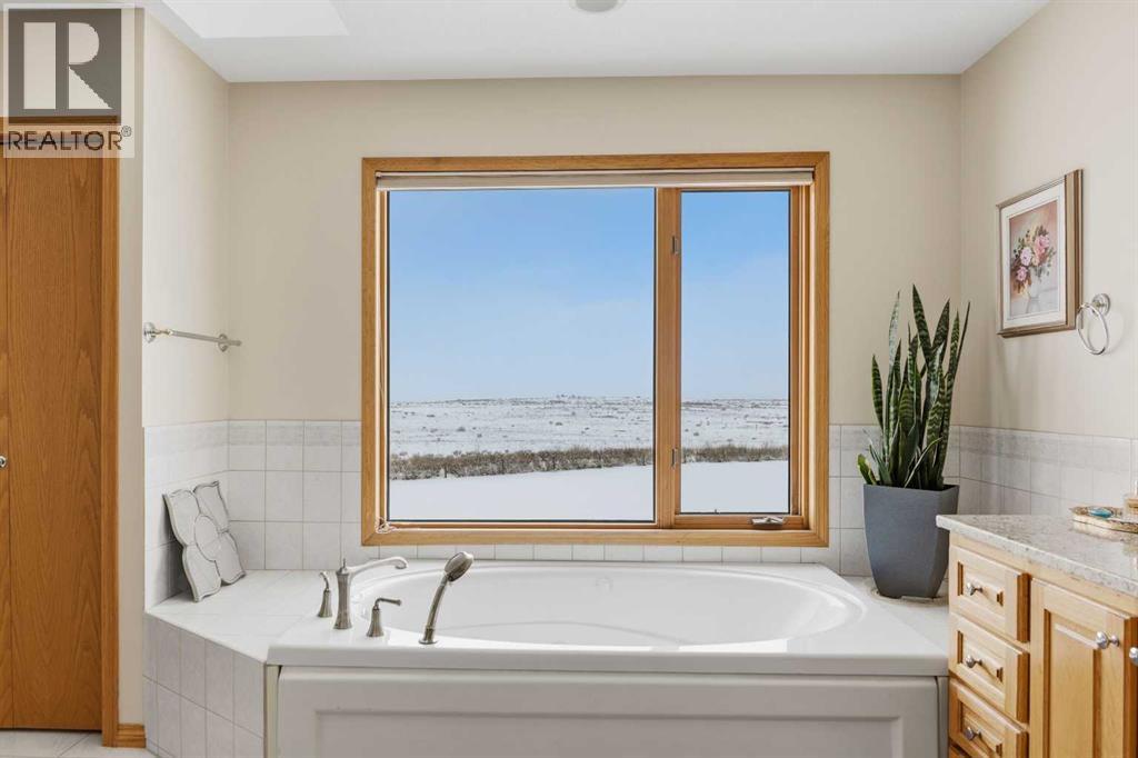 266 Country Lane Drive, Rural Rocky View County, Alberta  T3Z 1J4 - Photo 20 - A2302168