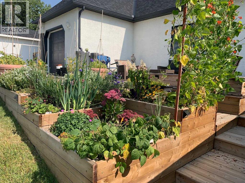 266 Country Lane Drive, Rural Rocky View County, Alberta  T3Z 1J4 - Photo 39 - A2302168