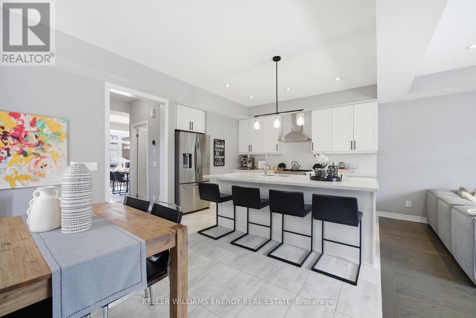 95 Dorian Drive, Whitby, Ontario  L1P 0C8 - Photo 4 - E13026176