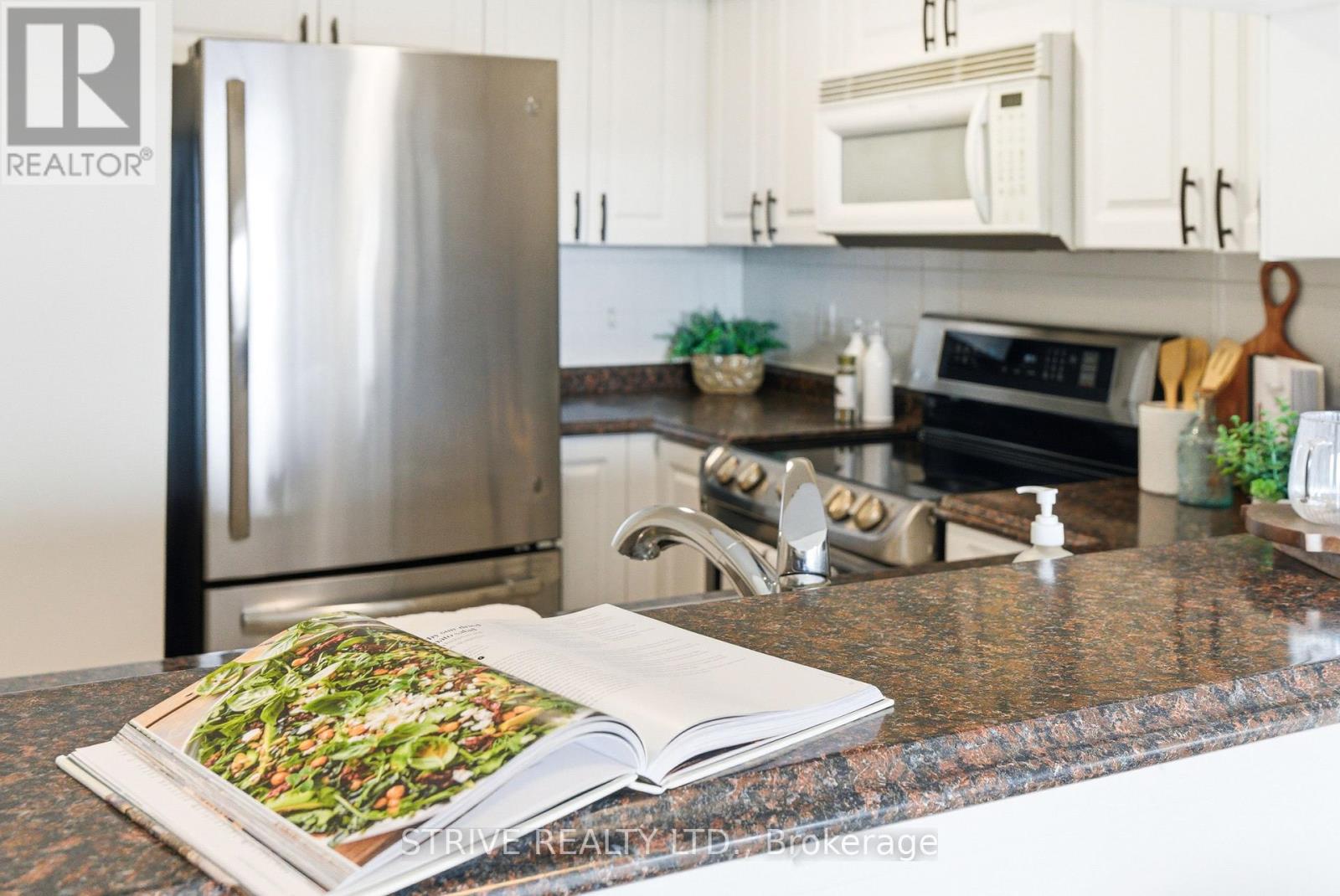 1007 - 1200 The Esplanade Road N, Pickering (Town Centre), Ontario  L1V 6V3 - Photo 11 - E13026206