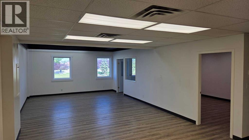 205, 7803 50 Avenue, Red Deer, Alberta  T4P 1M8 - Photo 2 - A2255923