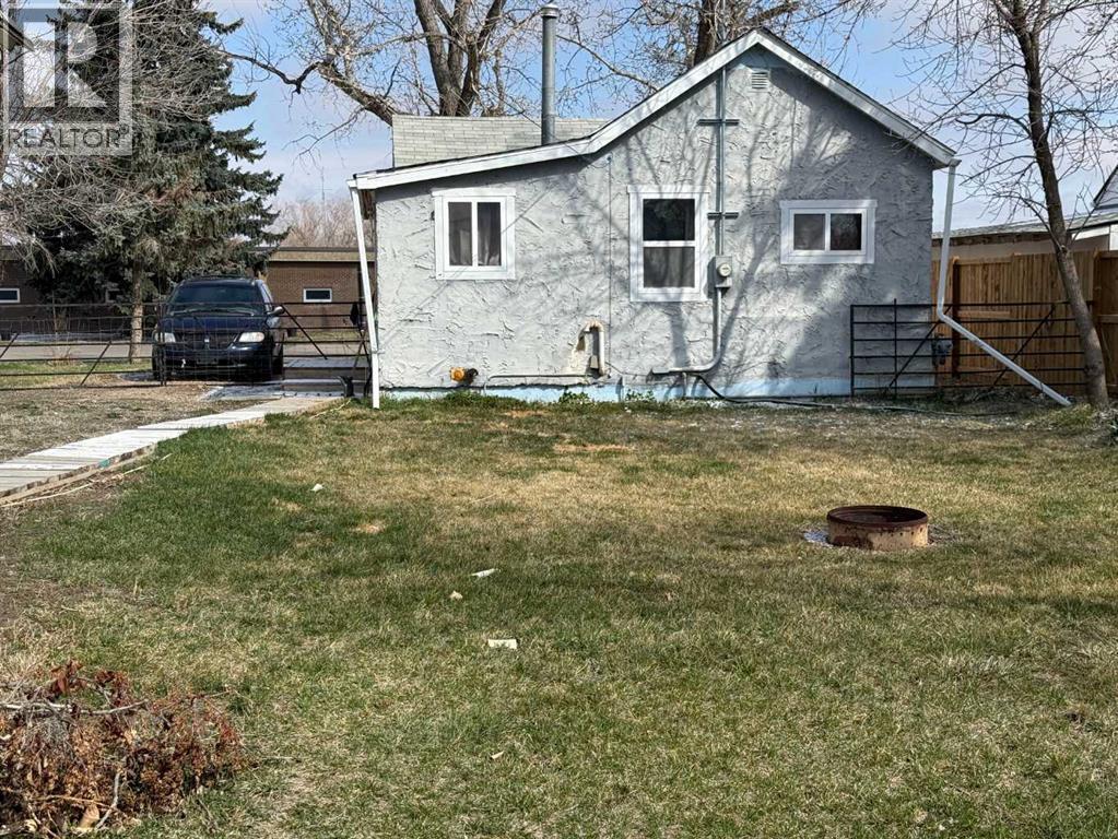 313 2 Avenue E, Bow Island, Alberta  T0K 0G0 - Photo 5 - A2302971