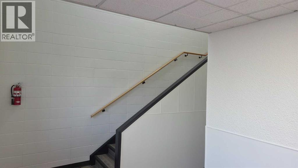 205, 7803 50 Avenue, Red Deer, Alberta  T4P 1M8 - Photo 9 - A2255923