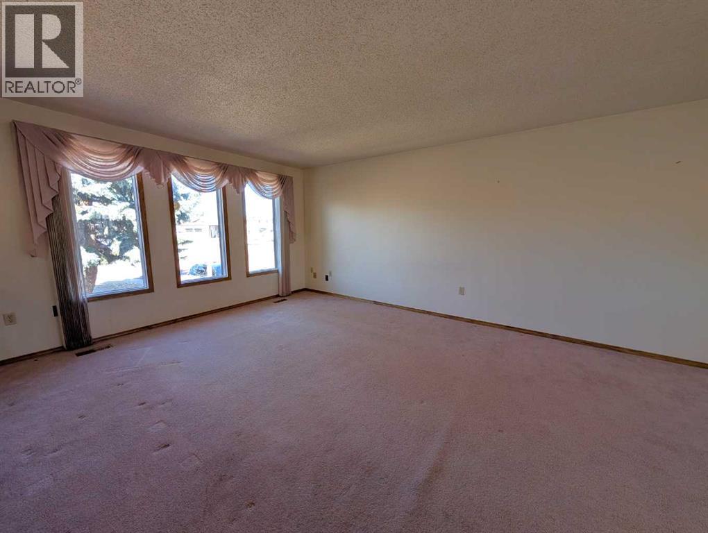 33 Rideau Close SE, Medicine Hat, Alberta  T1B 3X9 - Photo 8 - A2303499