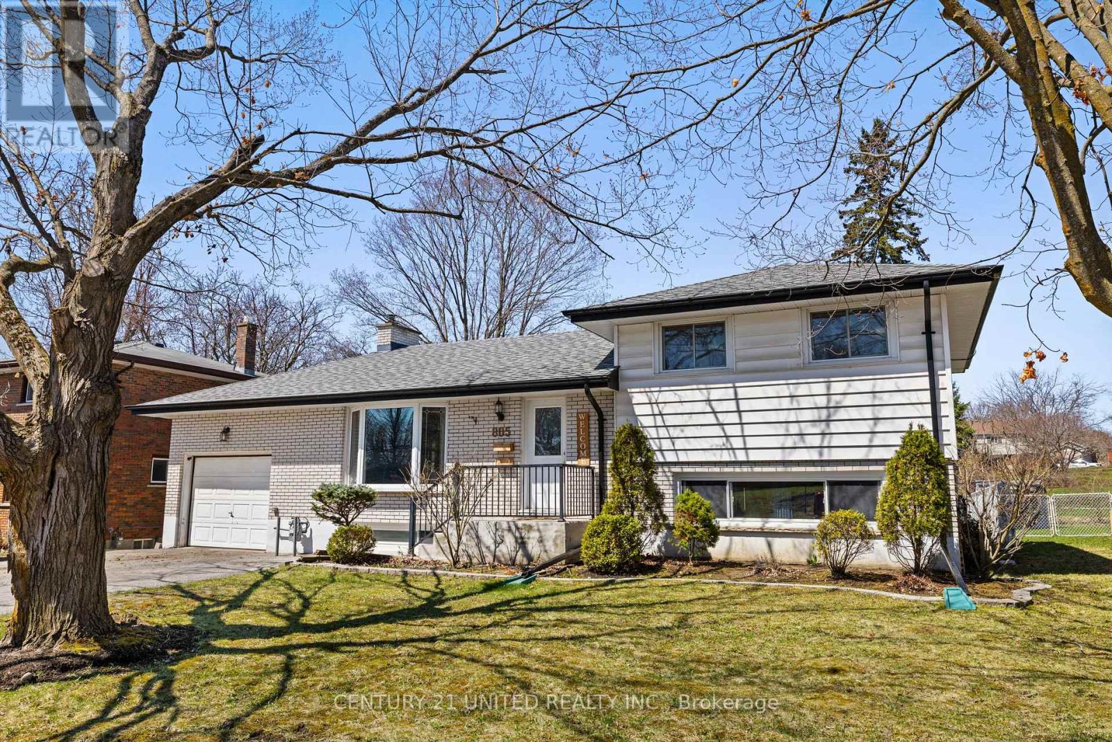 805 HIGHLAND COURT, Peterborough, Ontario