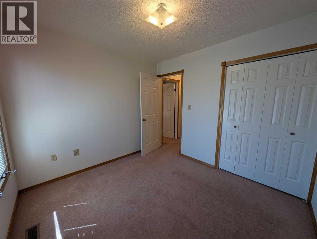 33 Rideau Close SE, Medicine Hat, Alberta  T1B 3X9 - Photo 24 - A2303499