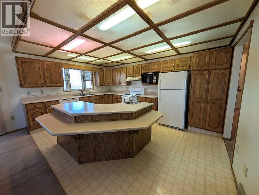 33 Rideau Close SE, Medicine Hat, Alberta  T1B 3X9 - Photo 14 - A2303499