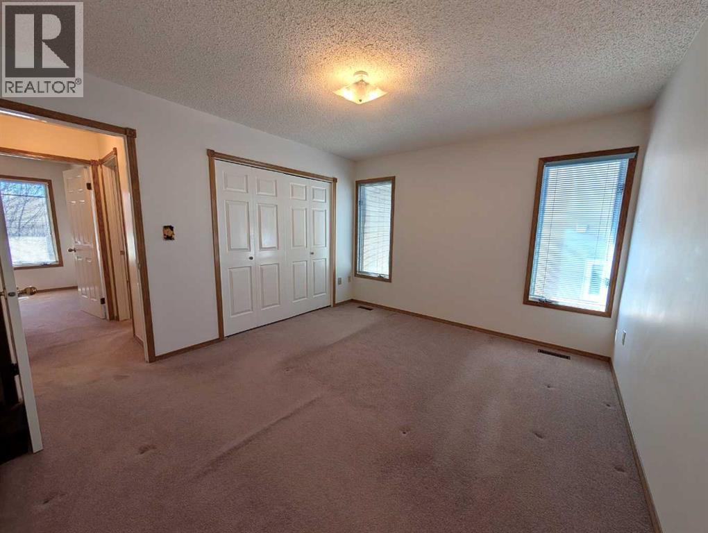 33 Rideau Close SE, Medicine Hat, Alberta  T1B 3X9 - Photo 18 - A2303499