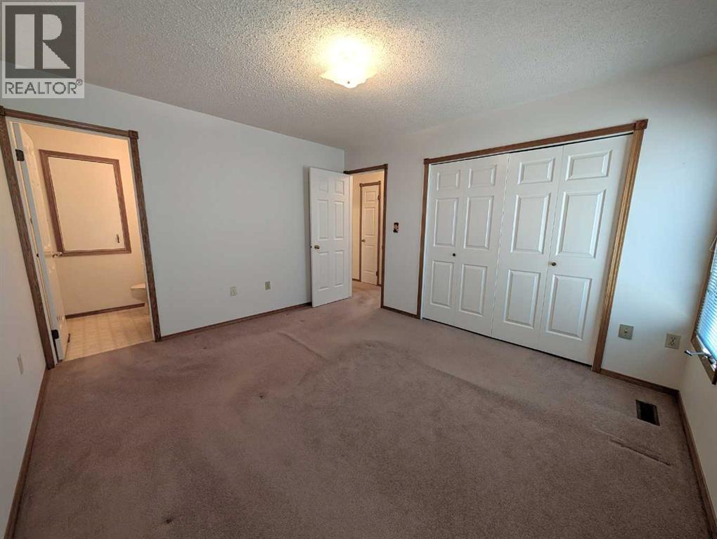 33 Rideau Close SE, Medicine Hat, Alberta  T1B 3X9 - Photo 19 - A2303499