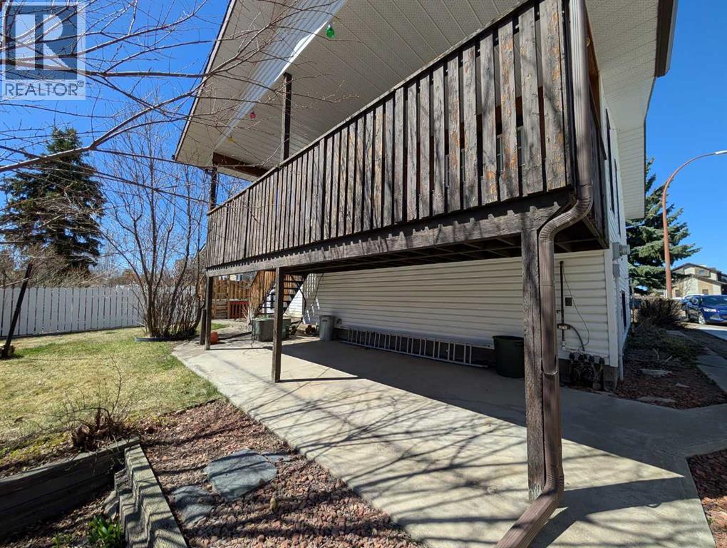 33 Rideau Close SE, Medicine Hat, Alberta  T1B 3X9 - Photo 47 - A2303499