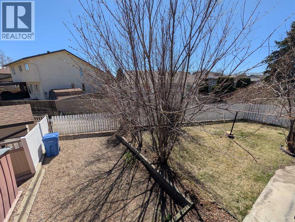 33 Rideau Close SE, Medicine Hat, Alberta  T1B 3X9 - Photo 44 - A2303499