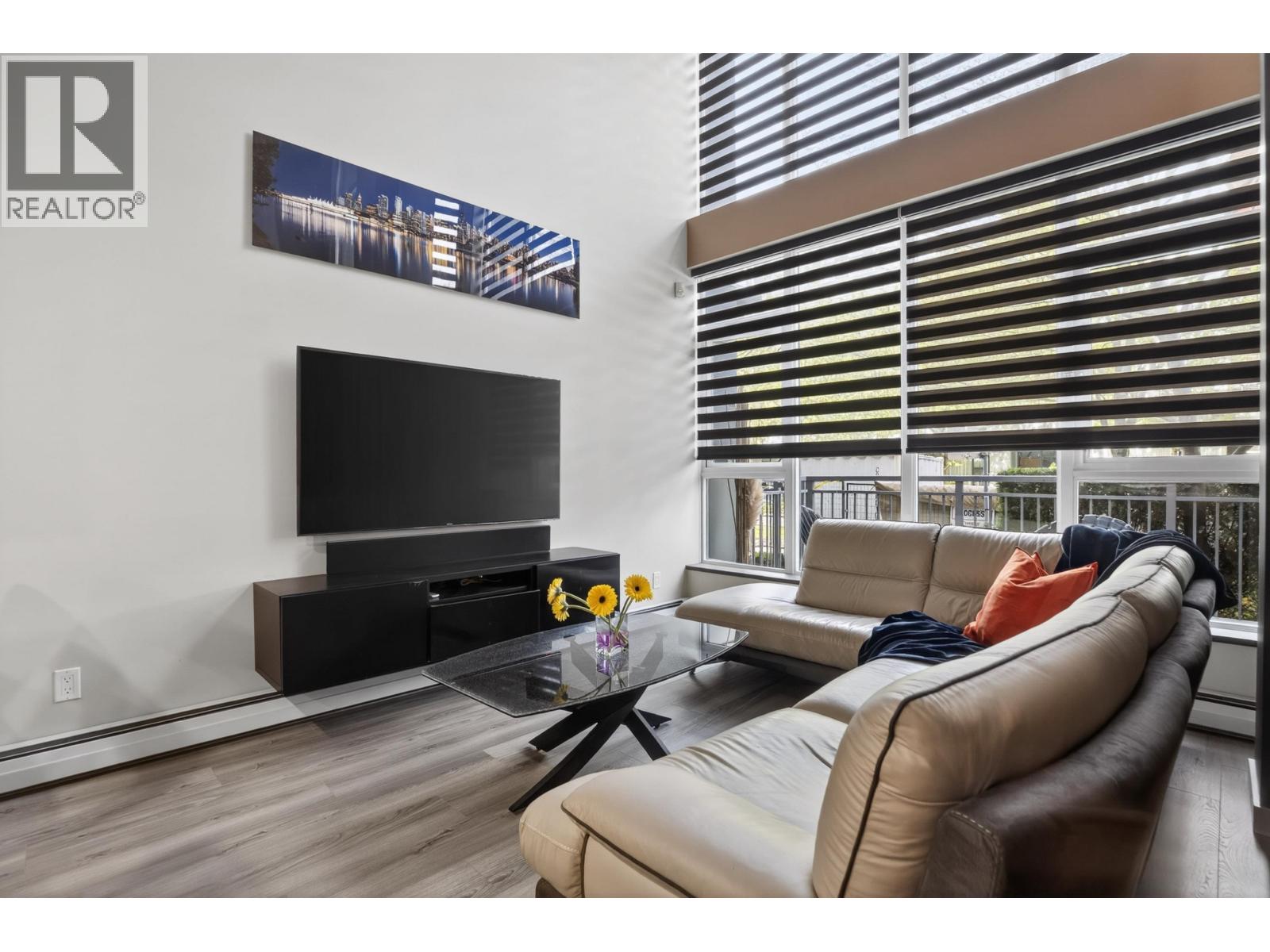 112 W 1st Avenue, Vancouver, British Columbia  V5Y 0H5 - Photo 6 - R3112478