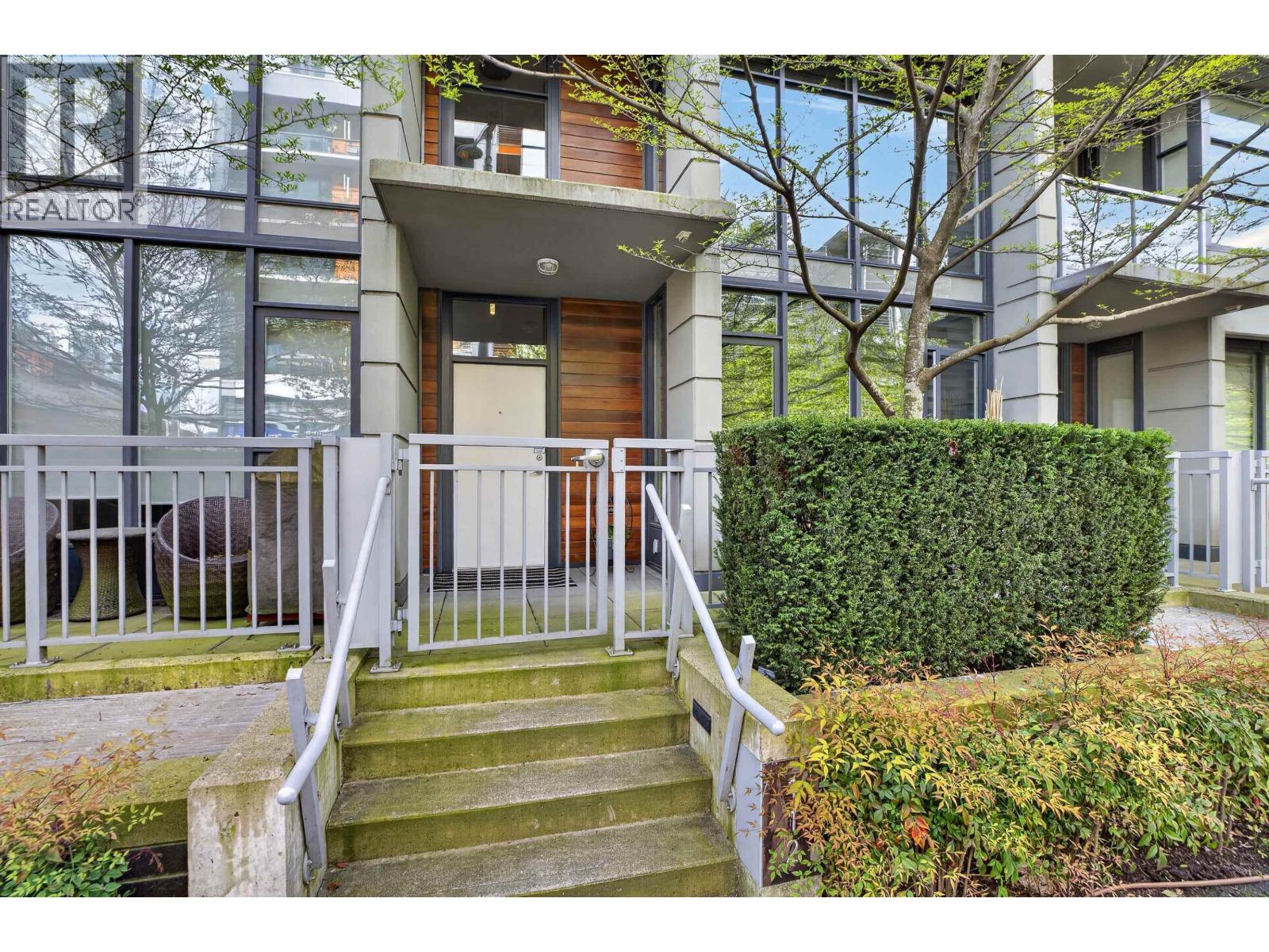 112 W 1st Avenue, Vancouver, British Columbia  V5Y 0H5 - Photo 2 - R3112478