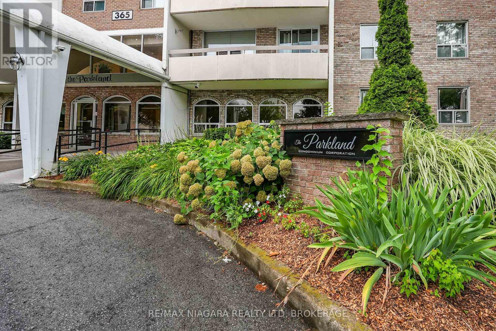 1003 - 365 Geneva Street, St. Catharines, Ontario  L2N 5S7 - Photo 34 - X12716520