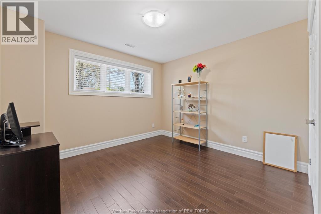 1960 Randolph, Windsor, Ontario  N9B 2W5 - Photo 30 - 26008774