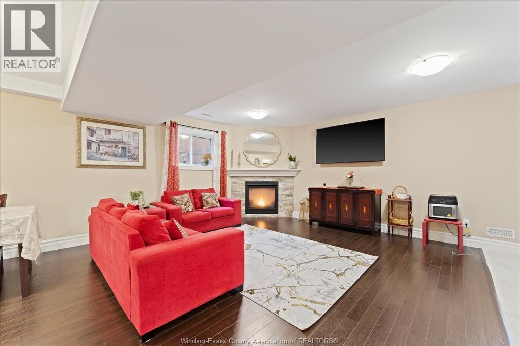 1960 Randolph, Windsor, Ontario  N9B 2W5 - Photo 26 - 26008774