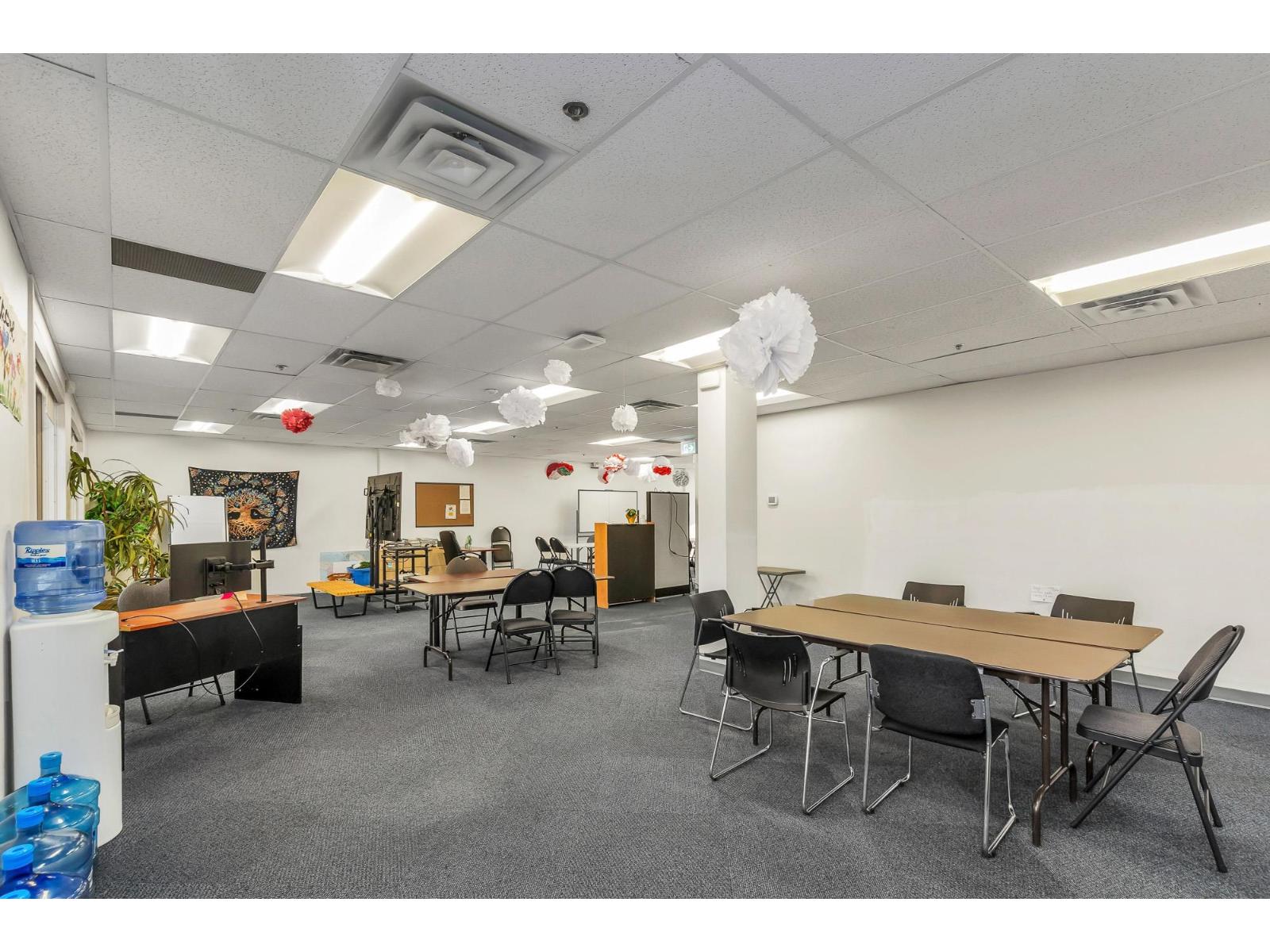 220 31935 South Fraser Way, Abbotsford, British Columbia  V2T 5N7 - Photo 9 - C8078080