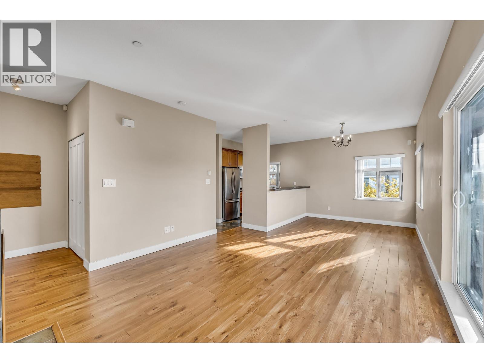 157 7388 Macpherson Avenue, Burnaby, British Columbia  V5J 0A1 - Photo 11 - R3113968