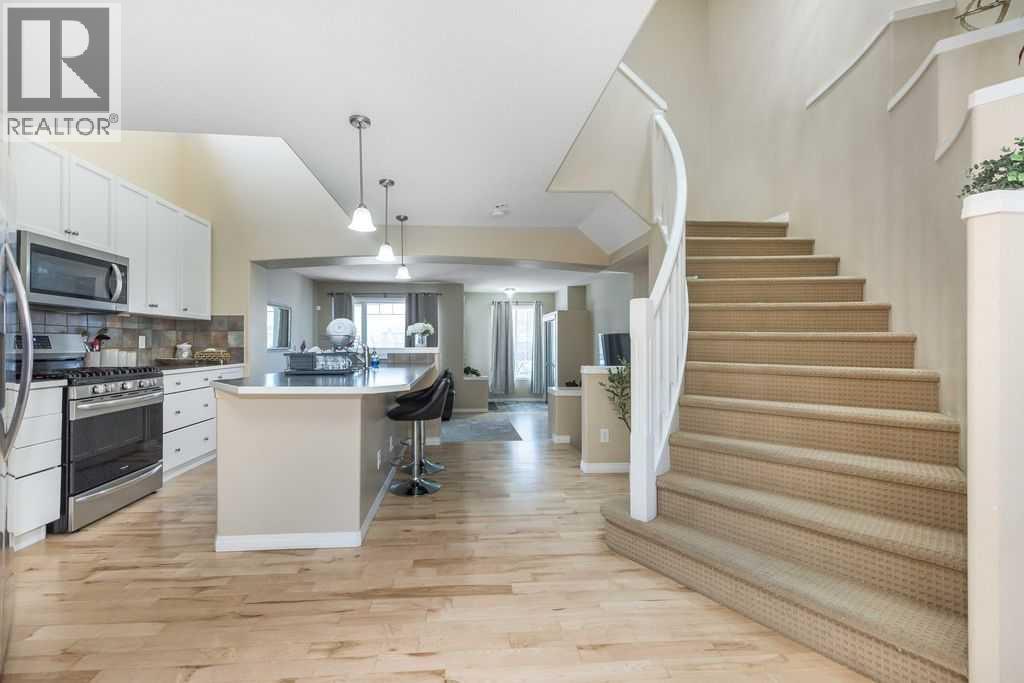 1005 New Brighton Gardens Se, Calgary, Alberta  T2Z 0Y1 - Photo 13 - A2296095