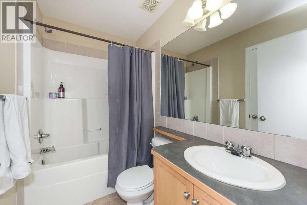 1005 New Brighton Gardens Se, Calgary, Alberta  T2Z 0Y1 - Photo 20 - A2296095