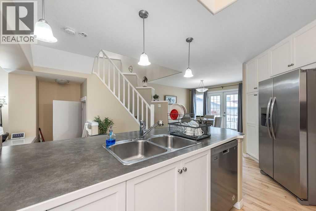 1005 New Brighton Gardens Se, Calgary, Alberta  T2Z 0Y1 - Photo 9 - A2296095