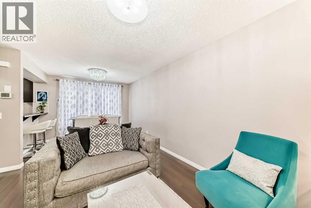 127 Windford Gardens Sw, Airdrie, Alberta  T4B 4A5 - Photo 6 - A2298677