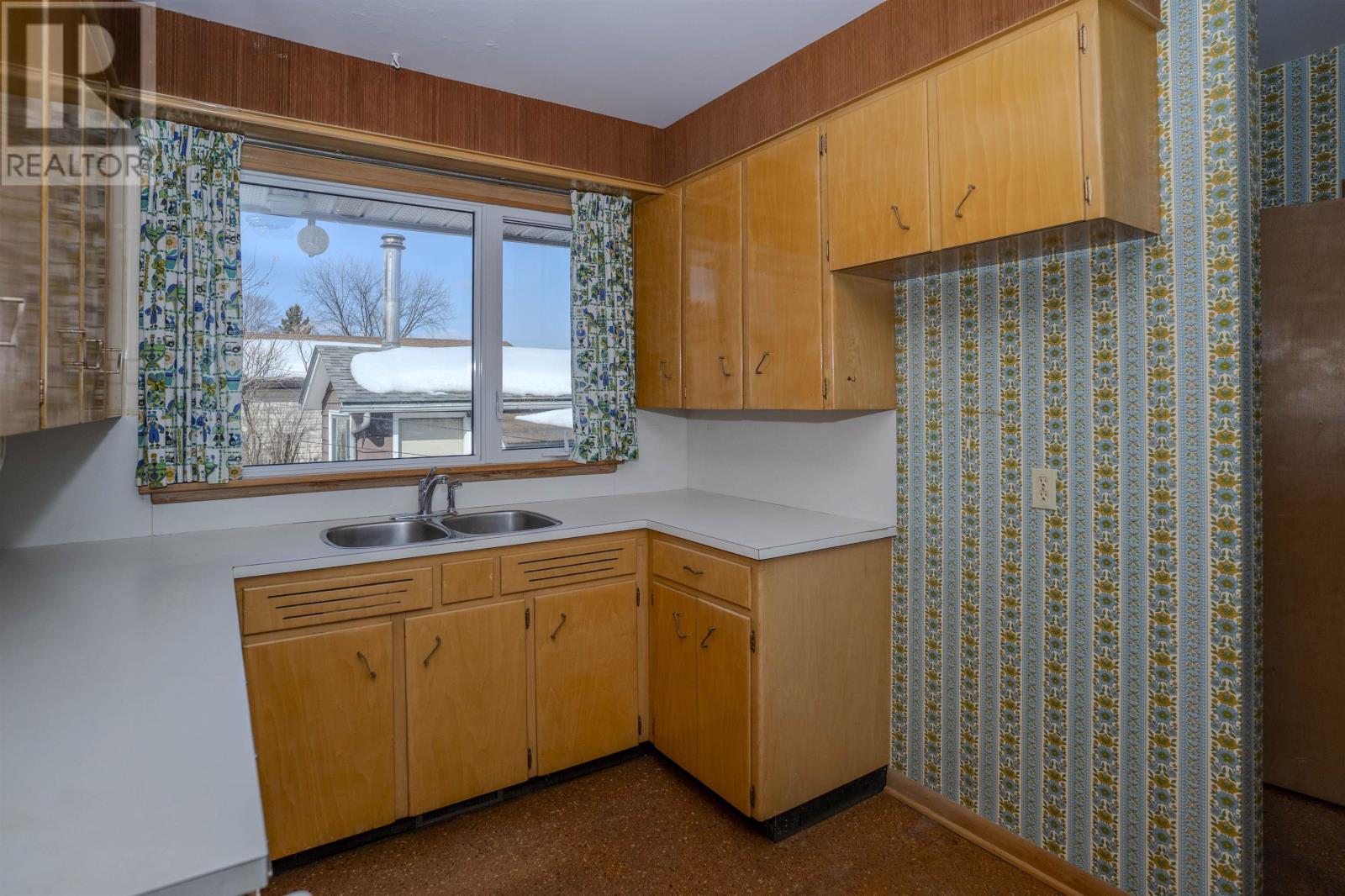 231 Briar Bay, Thunder Bay, Ontario  P7C 1M1 - Photo 9 - TB2600692