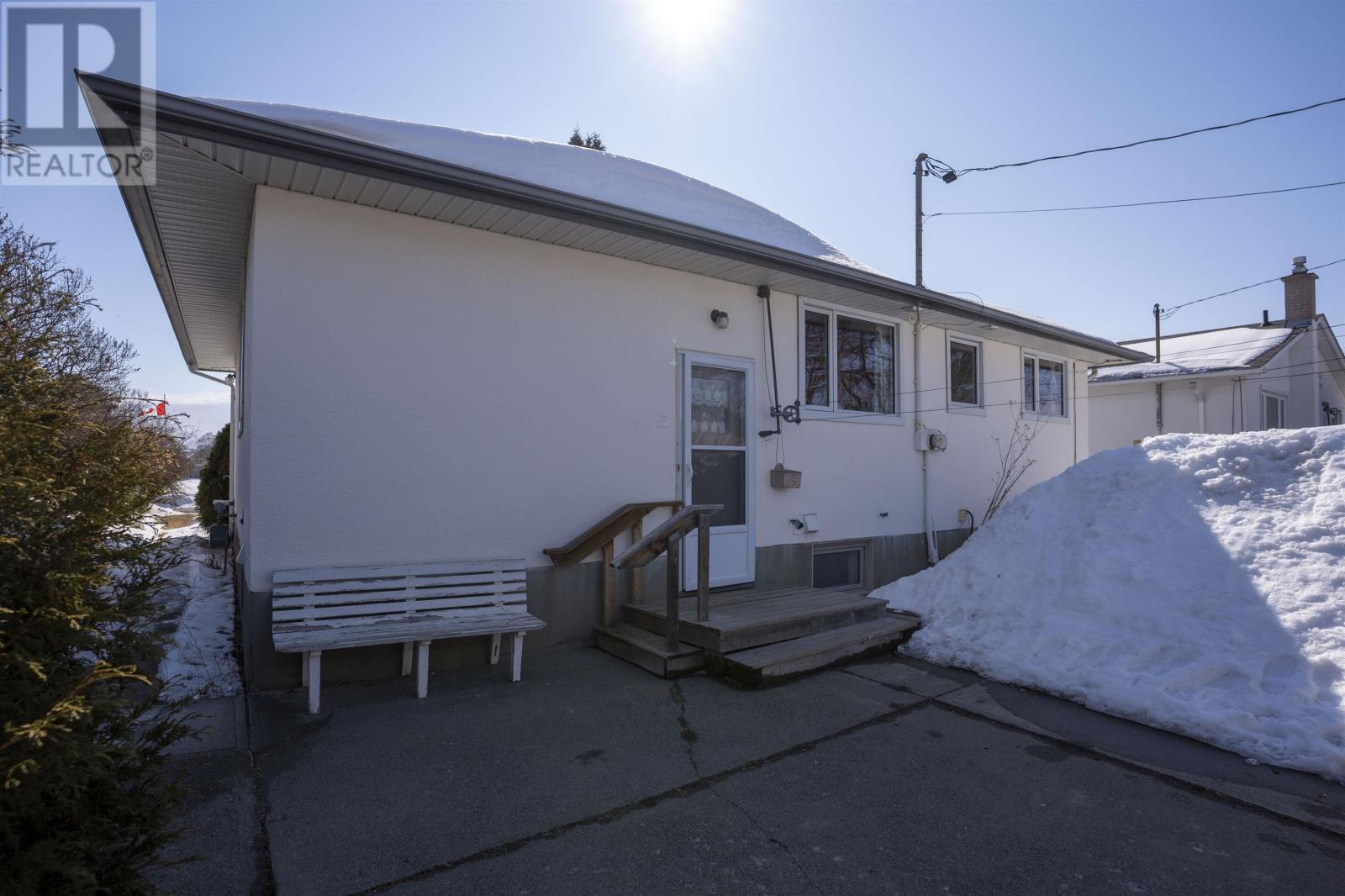 231 Briar Bay, Thunder Bay, Ontario  P7C 1M1 - Photo 30 - TB2600692