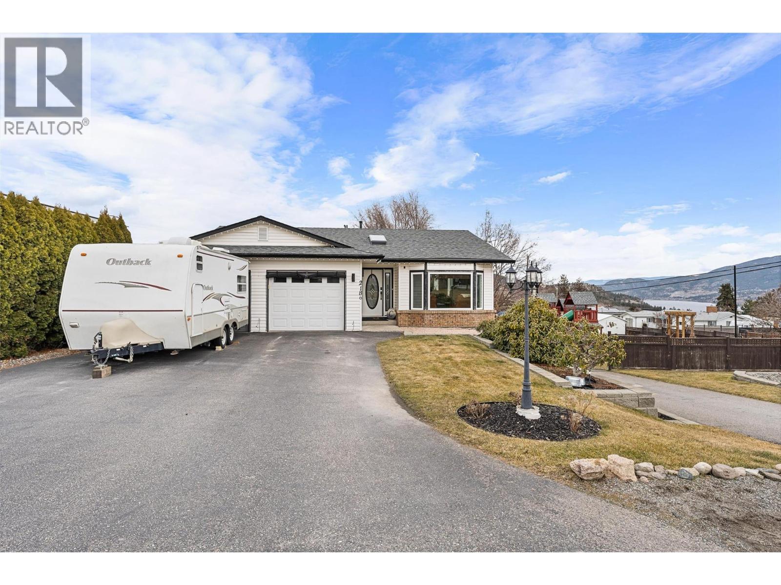 2186 Finlay Court, Lake Country, British Columbia