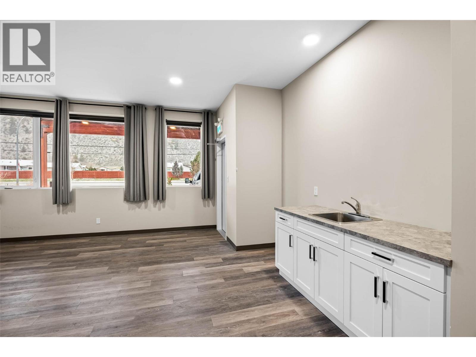 7450 Dallas Drive, Kamloops, British Columbia  V2C 6Z1 - Photo 17 - 10348539