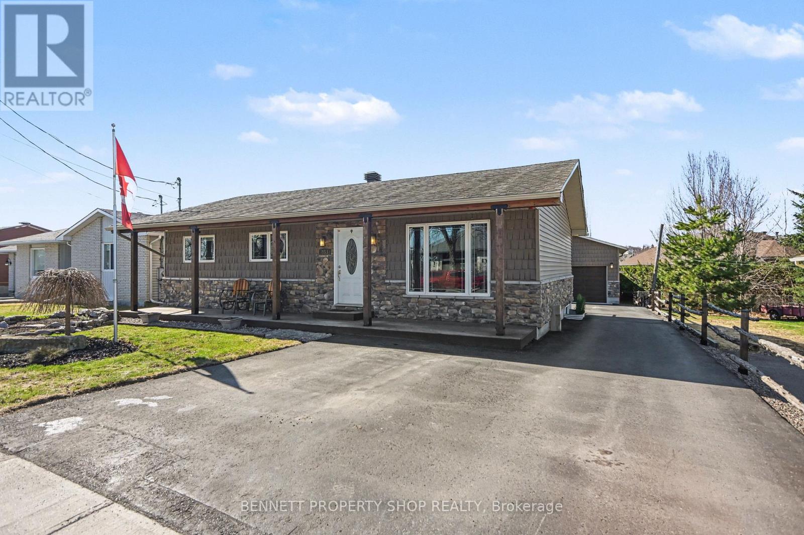 493 Laurier Street, Clarence-Rockland, Ontario  K4K 1E7 - Photo 2 - X13026010