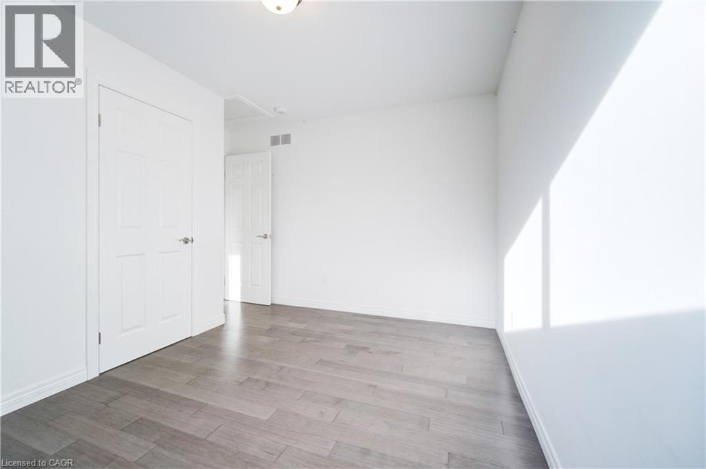 25 Patterson Avenue, Brantford, Ontario  N3S 6W8 - Photo 21 - 40821176