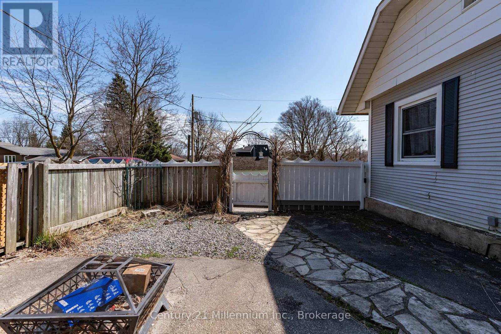 1712 5th Avenue W, Owen Sound, Ontario  N4K 5B8 - Photo 37 - X12897294