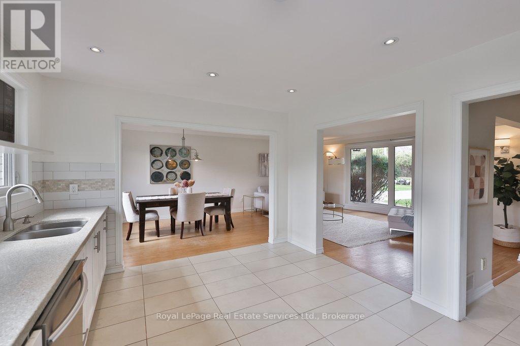 1486 Hixon Street, Oakville, Ontario  L6L 1S3 - Photo 10 - W13026024