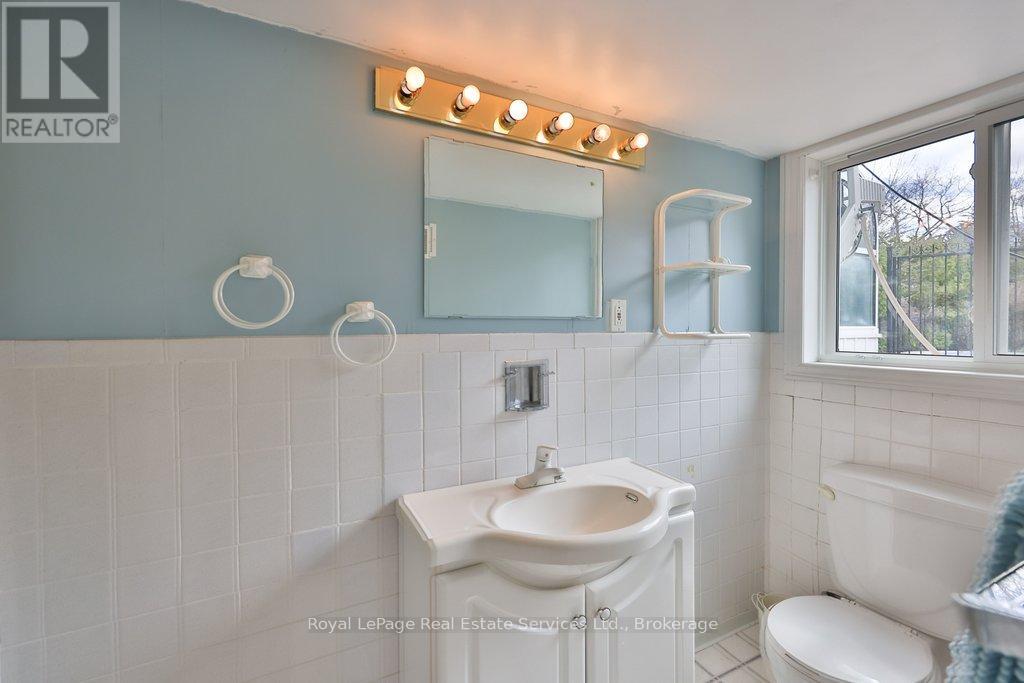 1486 Hixon Street, Oakville, Ontario  L6L 1S3 - Photo 33 - W13026024