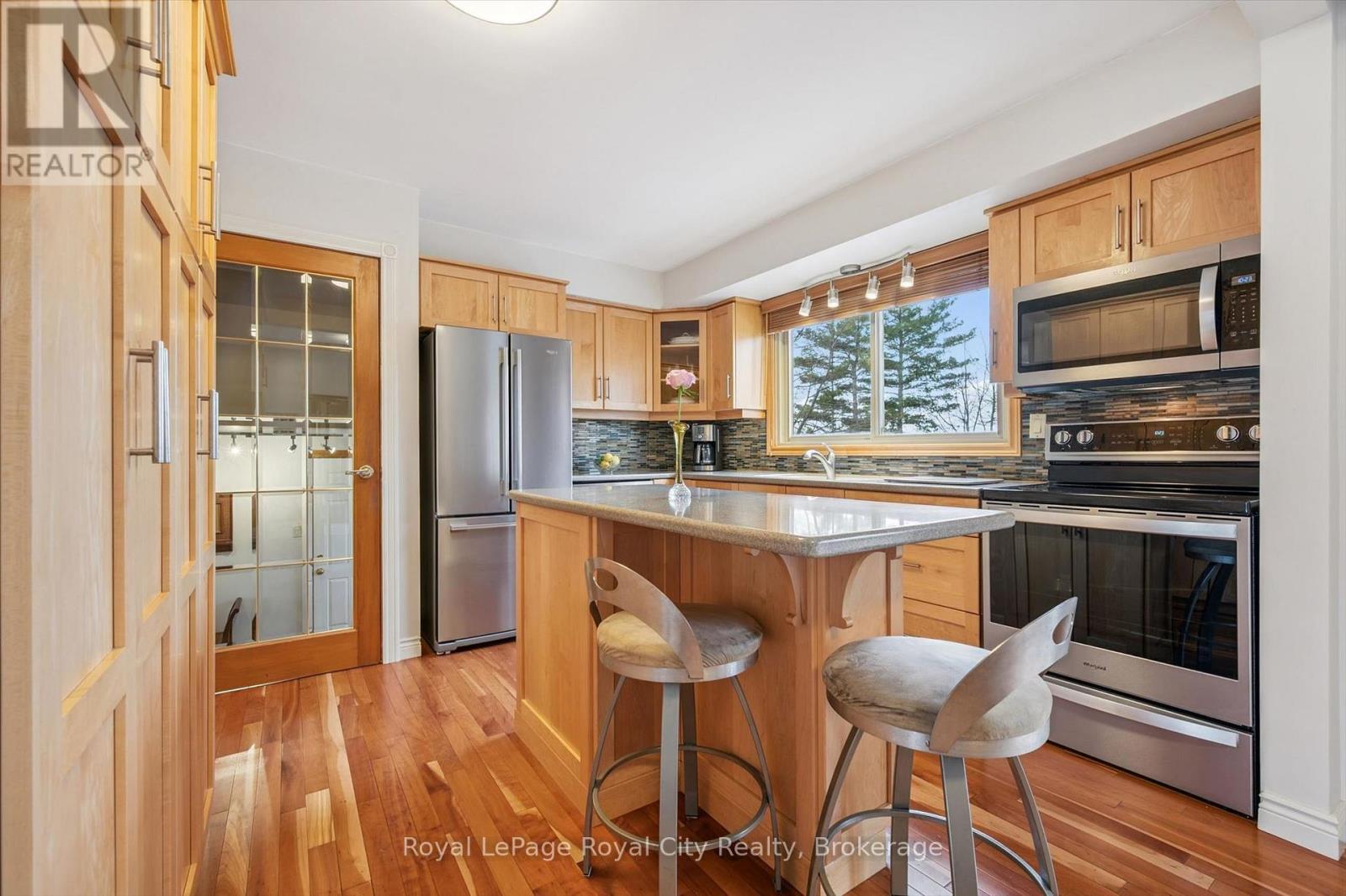 9 Skye Place, Guelph, Ontario  N1G 1M5 - Photo 9 - X13021134